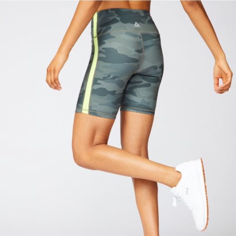Reebok Boost Highrise Short- Black Lichen Camo